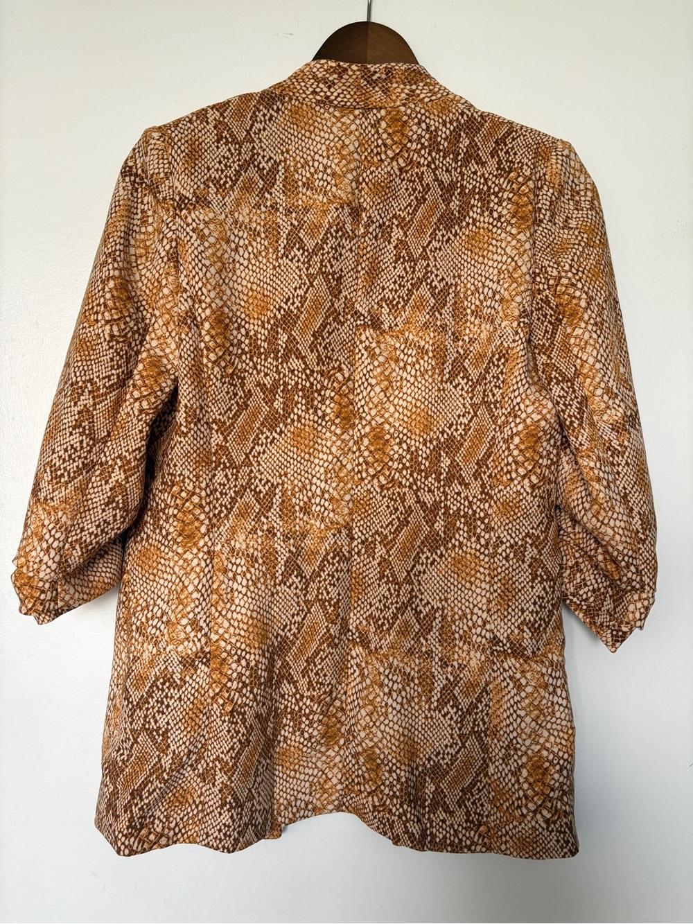 Babaton Snakeskin Print Open-Front Blazer Size 0 - Picture 3 of 5
